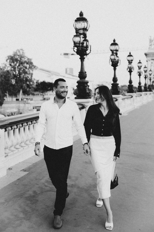 Couple, Pont Alexandre III, Paris
