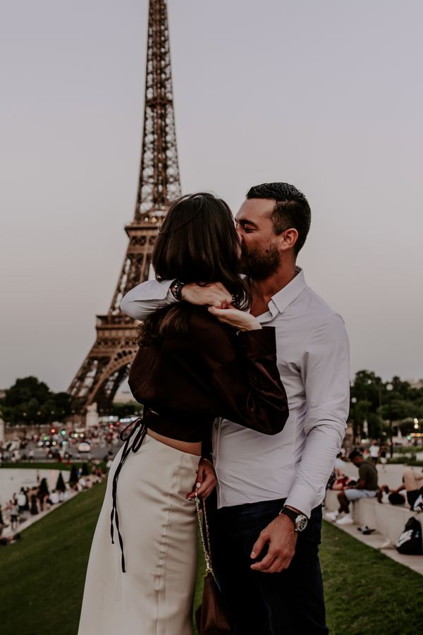 Couple, Trocadéro, Paris at golden hour