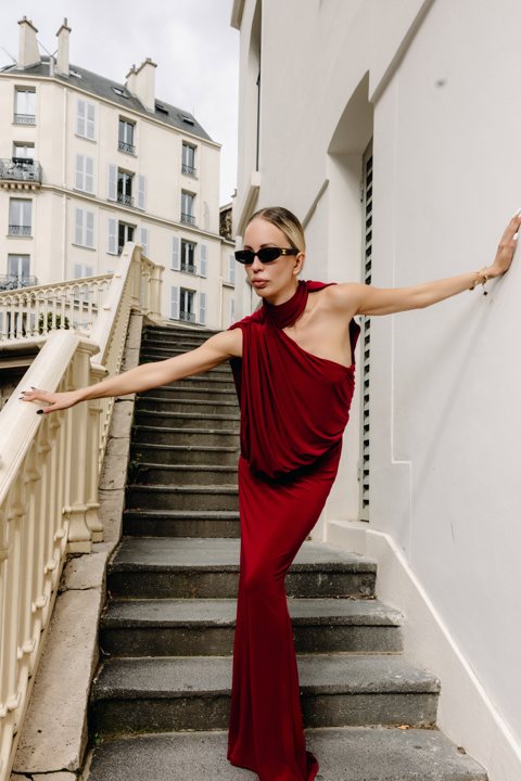 Portrait between the two staircase railings